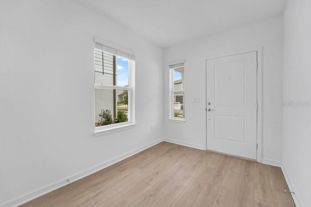 For Rent: $3,500 (5 beds, 3 baths, 2597 Square Feet)