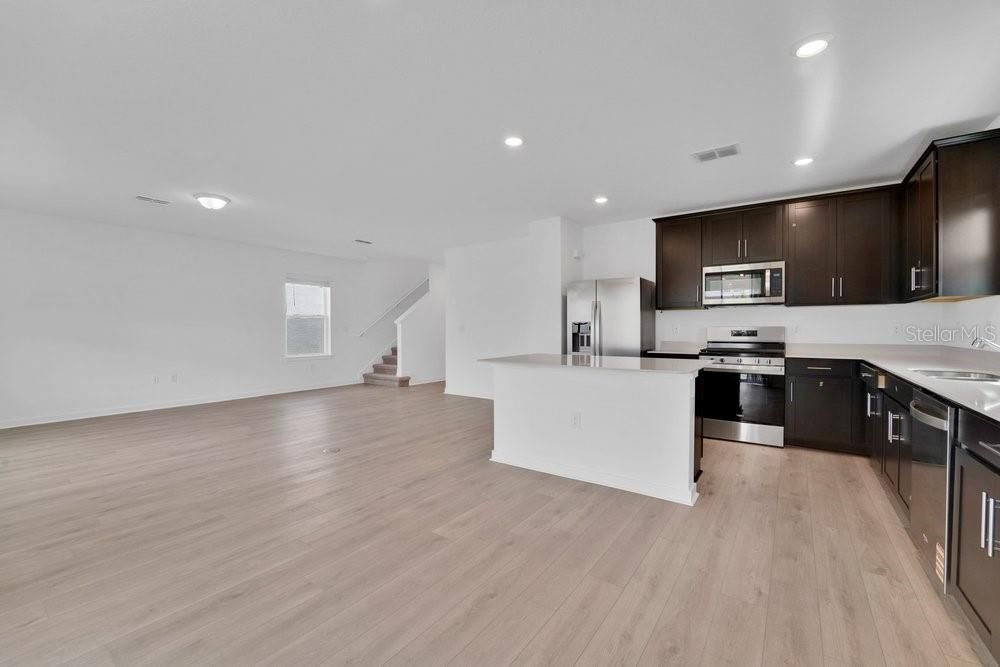 For Rent: $3,500 (5 beds, 3 baths, 2597 Square Feet)