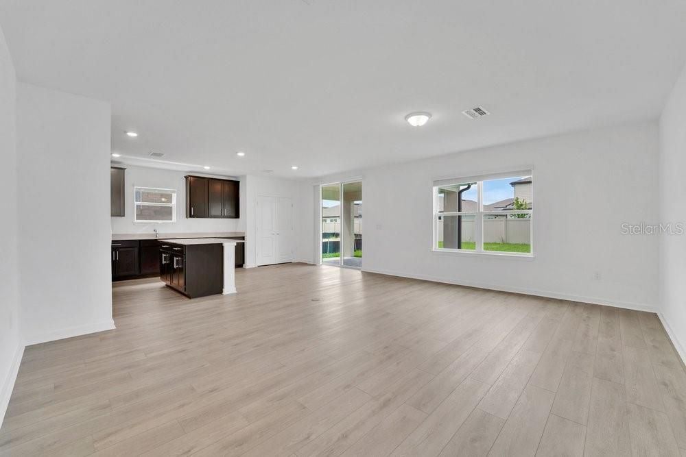 For Rent: $3,500 (5 beds, 3 baths, 2597 Square Feet)