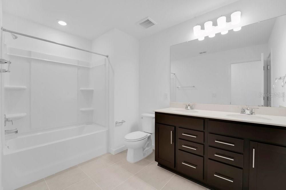 For Rent: $3,500 (5 beds, 3 baths, 2597 Square Feet)