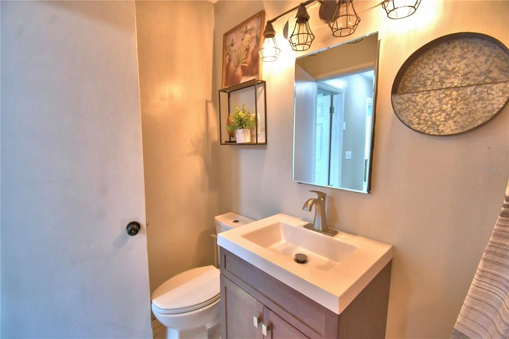 For Sale: $399,900 (4 beds, 3 baths, 2262 Square Feet)