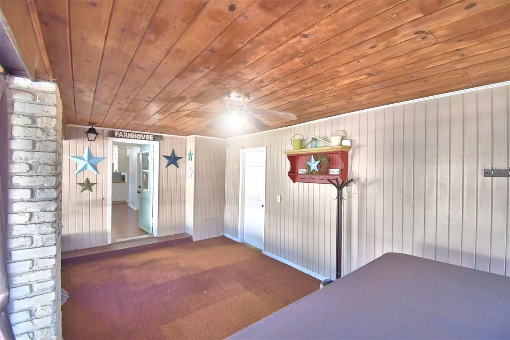 For Sale: $399,900 (4 beds, 3 baths, 2262 Square Feet)