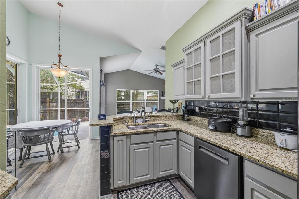For Sale: $435,000 (4 beds, 2 baths, 2001 Square Feet)
