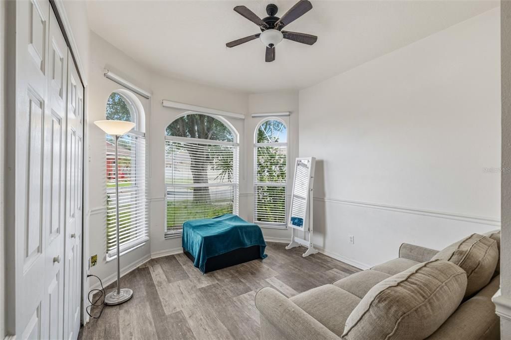 For Sale: $435,000 (4 beds, 2 baths, 2001 Square Feet)