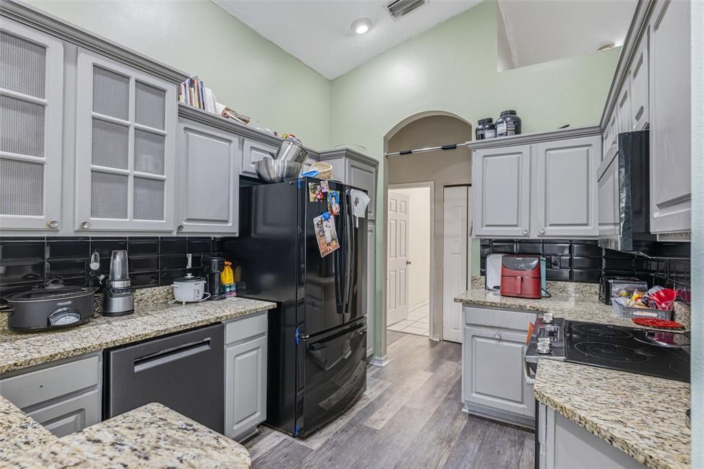 For Sale: $435,000 (4 beds, 2 baths, 2001 Square Feet)