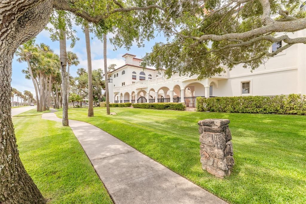 На продажу: $687,500 (4 спален, 2 ванн, 2704 Квадратных фут)