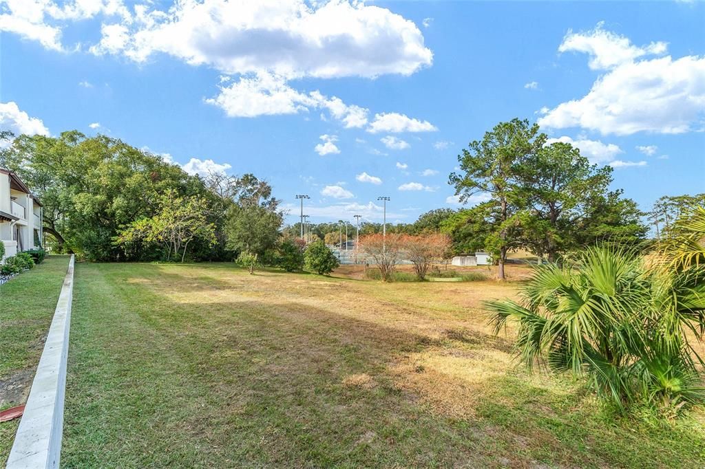 For Sale: $119,000 (2 beds, 2 baths, 1036 Square Feet)