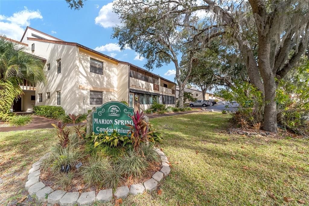 For Sale: $119,000 (2 beds, 2 baths, 1036 Square Feet)
