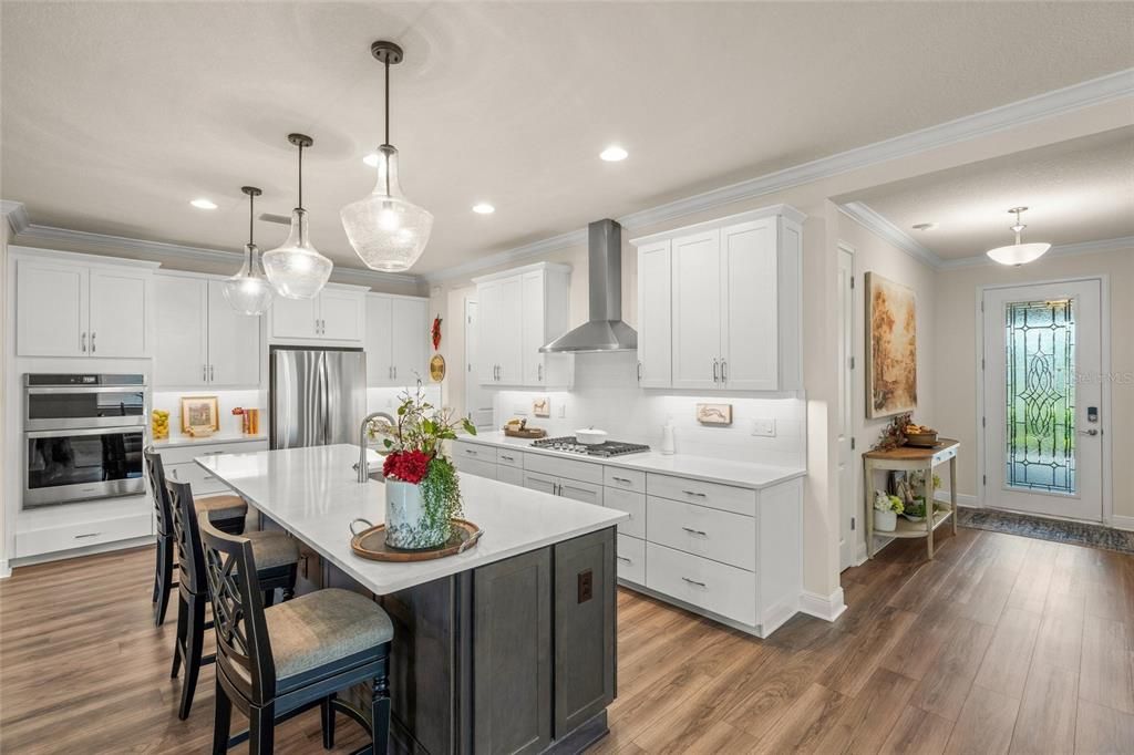 For Sale: $989,000 (3 beds, 3 baths, 2626 Square Feet)
