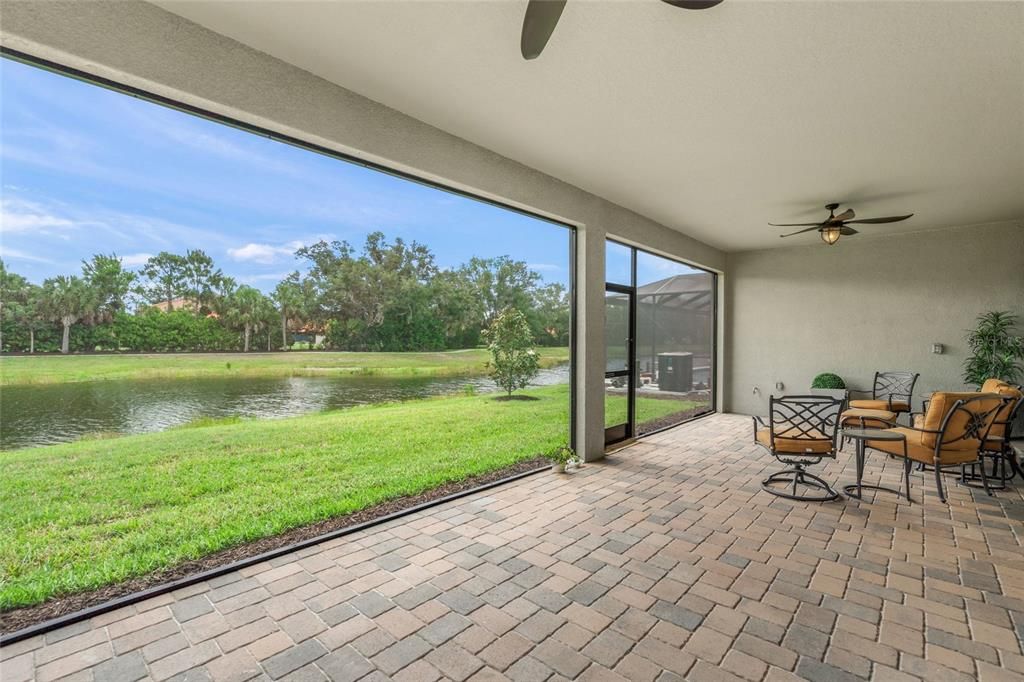 For Sale: $989,000 (3 beds, 3 baths, 2626 Square Feet)