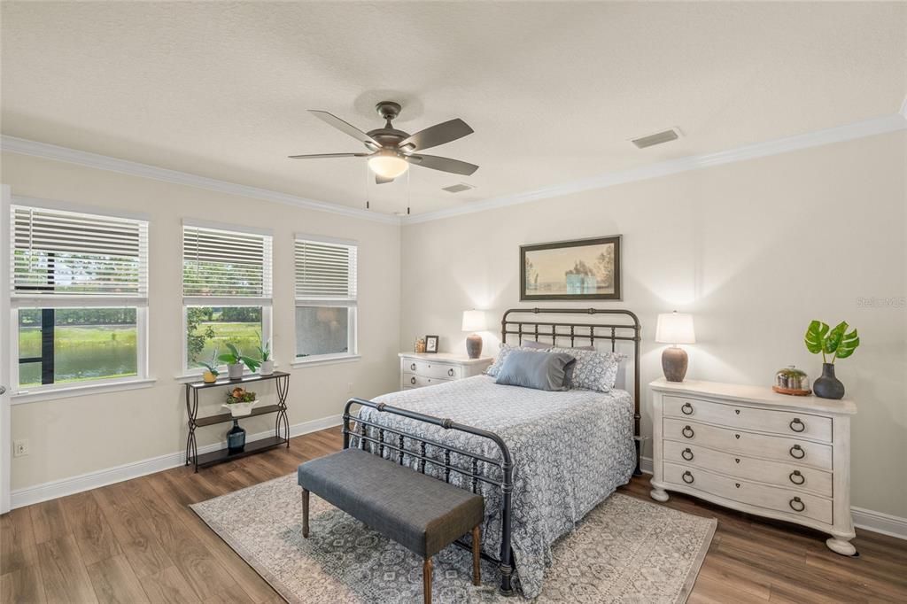 For Sale: $989,000 (3 beds, 3 baths, 2626 Square Feet)
