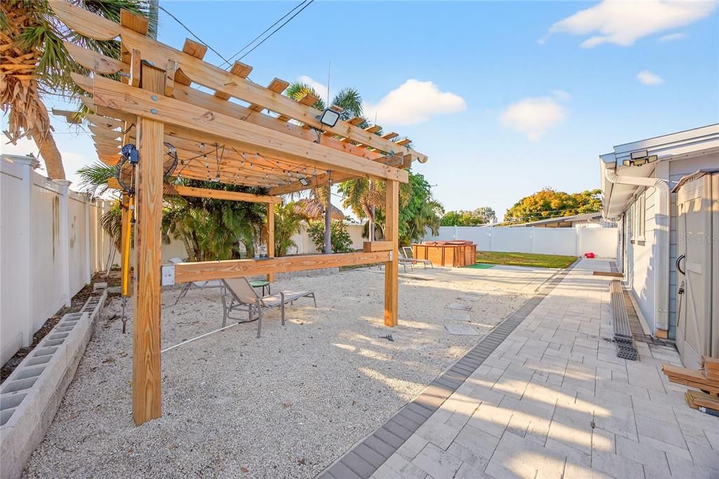 For Sale: $625,000 (4 beds, 2 baths, 1626 Square Feet)
