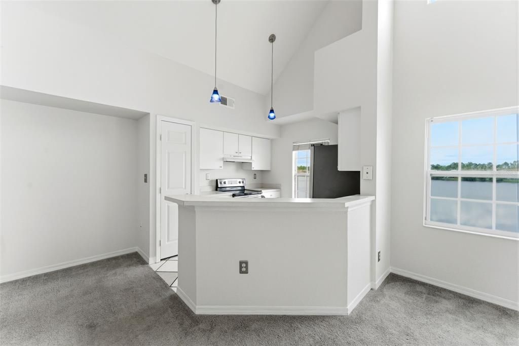 For Sale: $179,000 (2 beds, 2 baths, 1168 Square Feet)