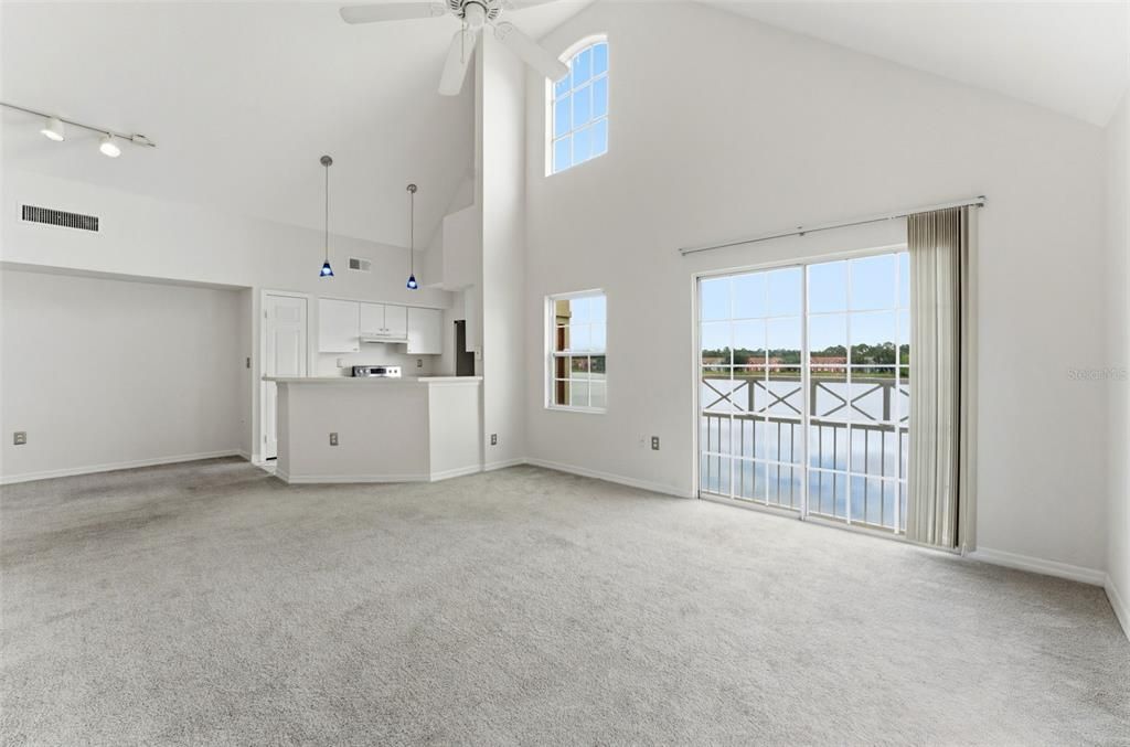 For Sale: $179,000 (2 beds, 2 baths, 1168 Square Feet)