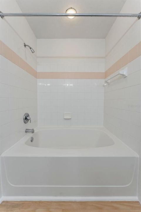 For Sale: $179,000 (2 beds, 2 baths, 1168 Square Feet)