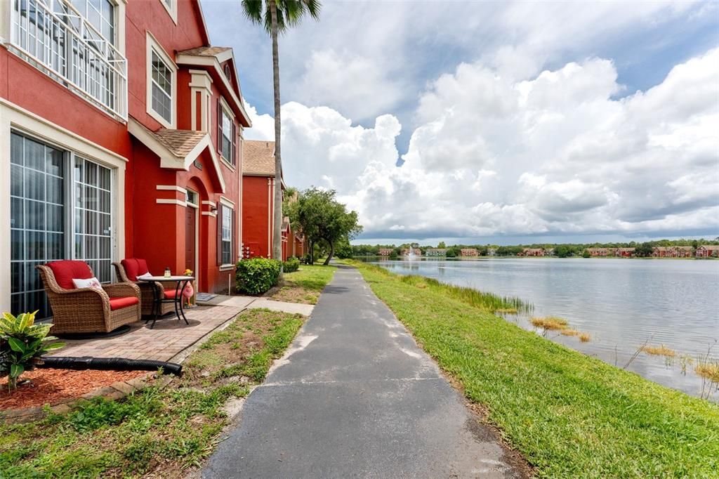 For Sale: $179,000 (2 beds, 2 baths, 1168 Square Feet)