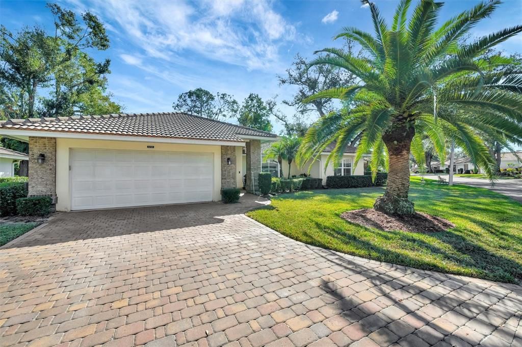 For Sale: $389,999 (3 beds, 2 baths, 1838 Square Feet)