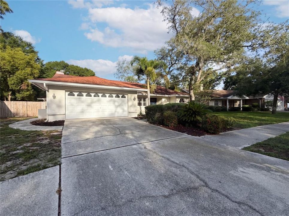 Active With Contract: $670,000 (3 beds, 2 baths, 2378 Square Feet)