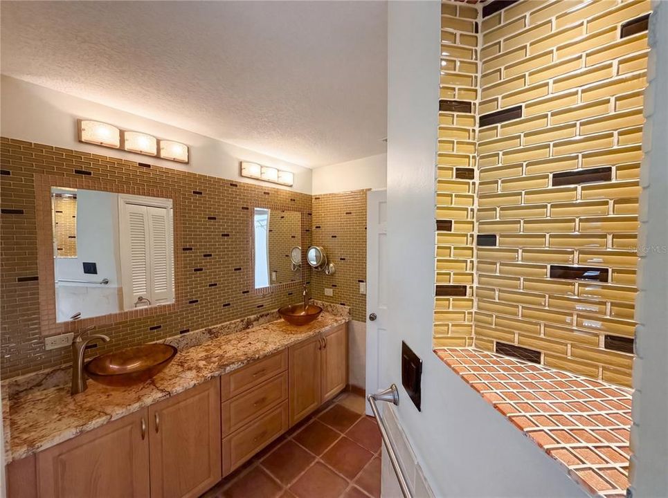 Active With Contract: $670,000 (3 beds, 2 baths, 2378 Square Feet)