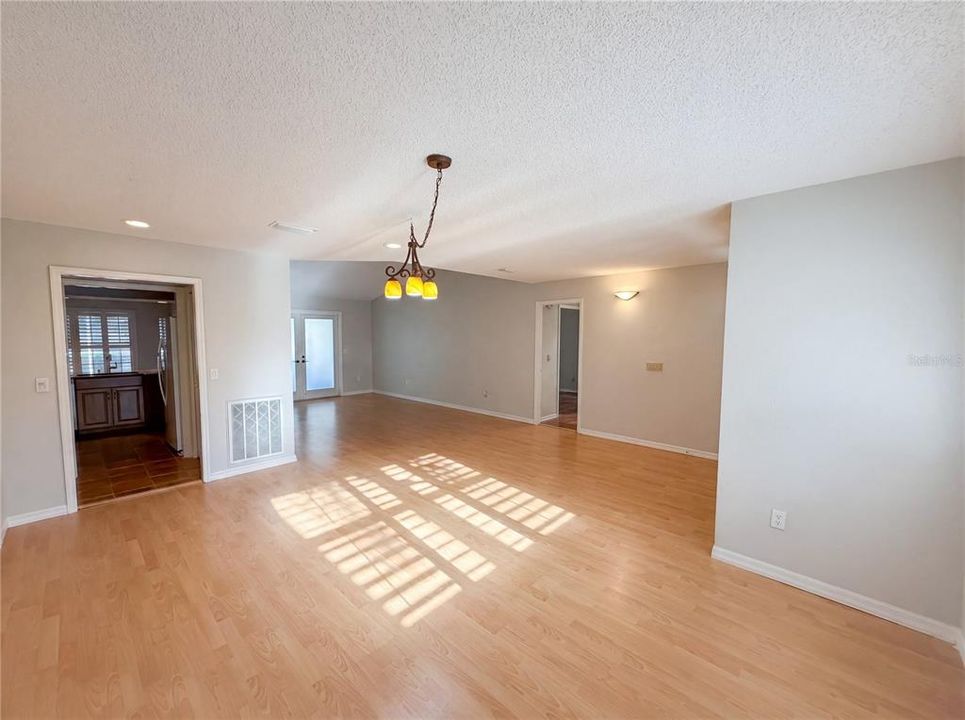 Active With Contract: $670,000 (3 beds, 2 baths, 2378 Square Feet)