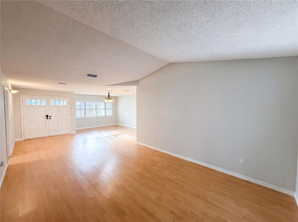 Active With Contract: $670,000 (3 beds, 2 baths, 2378 Square Feet)