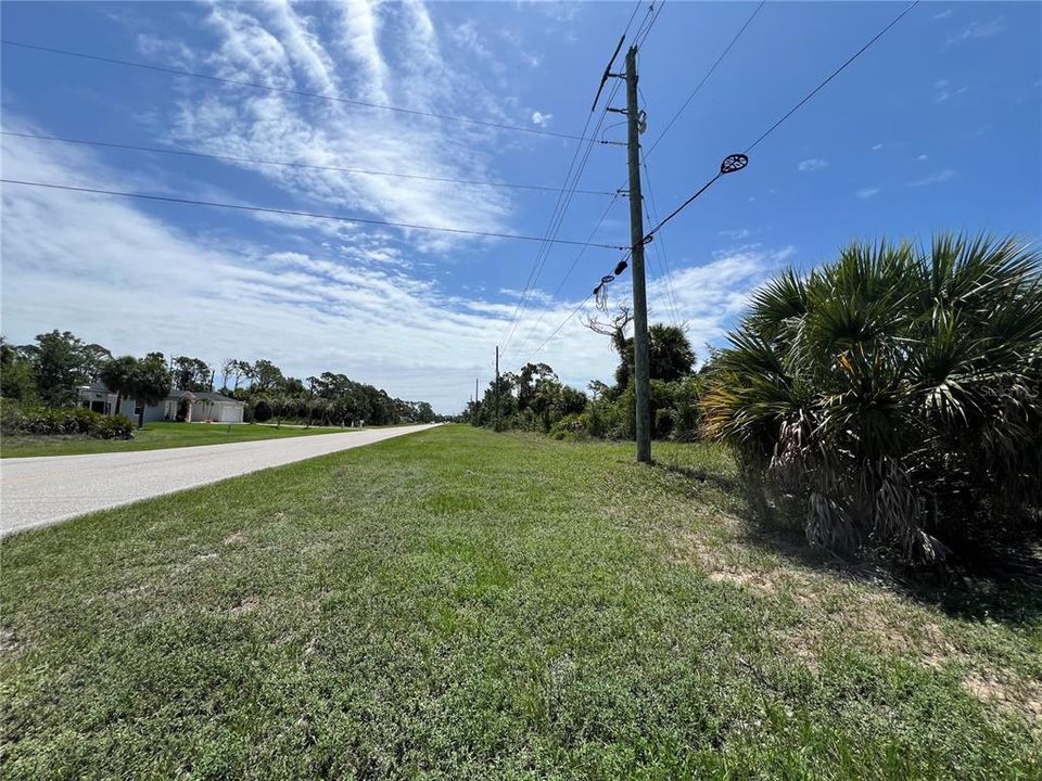 На продажу: $18,000 (0.23 acres)