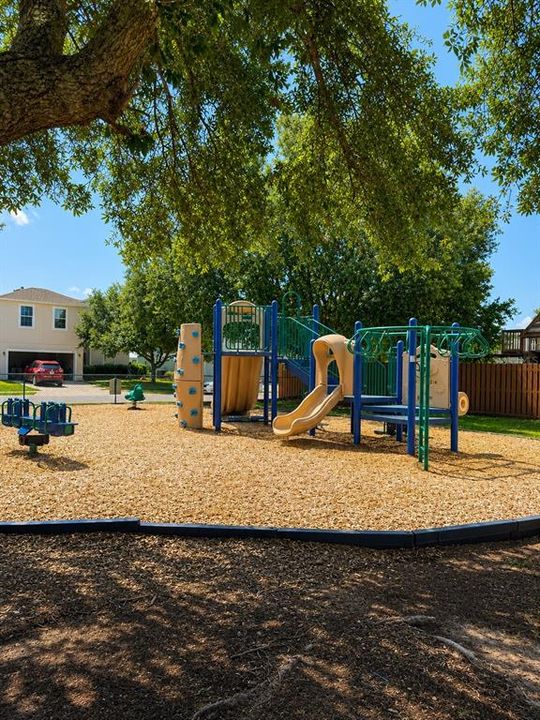 For Sale: $345,000 (4 beds, 3 baths, 3070 Square Feet)