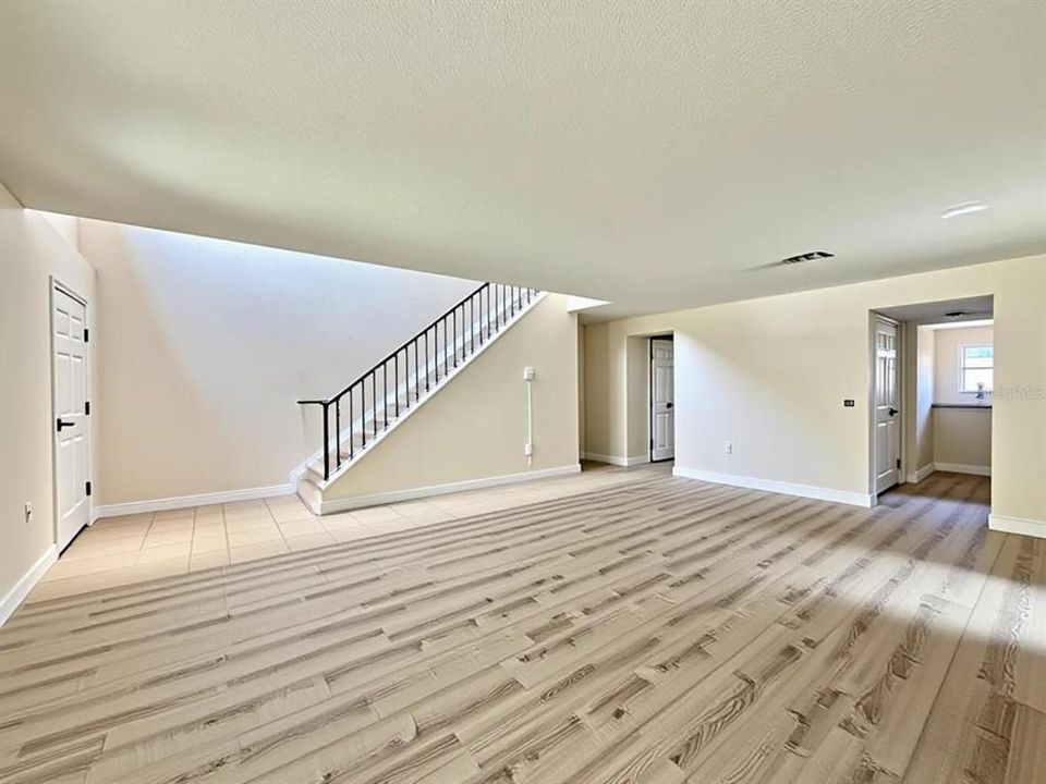 For Sale: $375,000 (4 beds, 3 baths, 3070 Square Feet)
