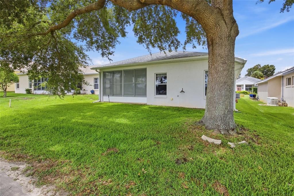 For Sale: $299,500 (3 beds, 2 baths, 1571 Square Feet)