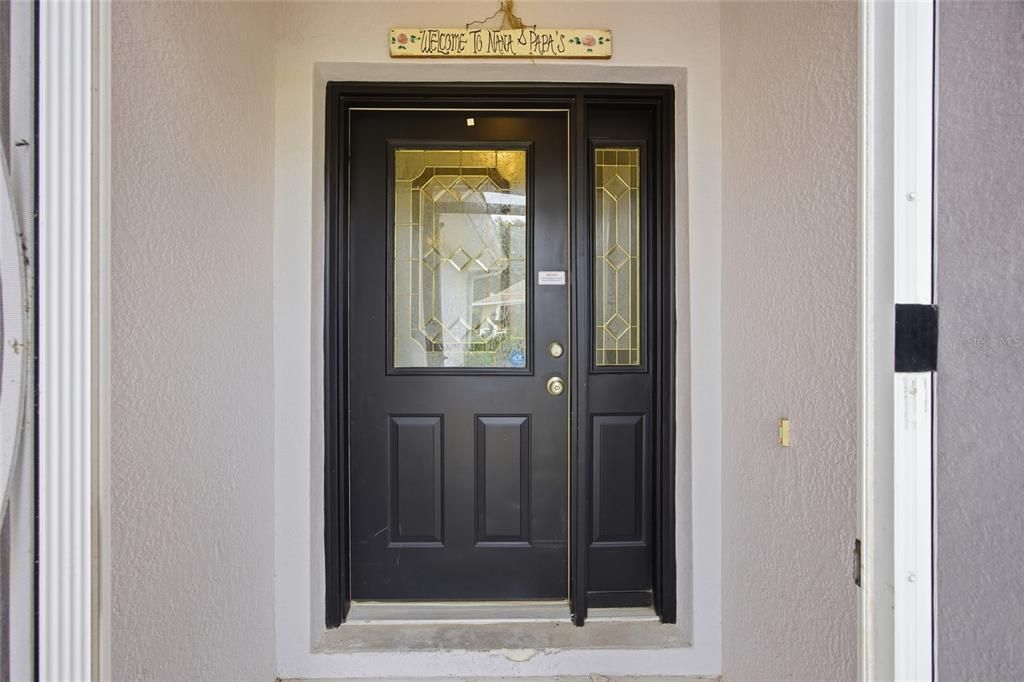 For Sale: $299,500 (3 beds, 2 baths, 1571 Square Feet)