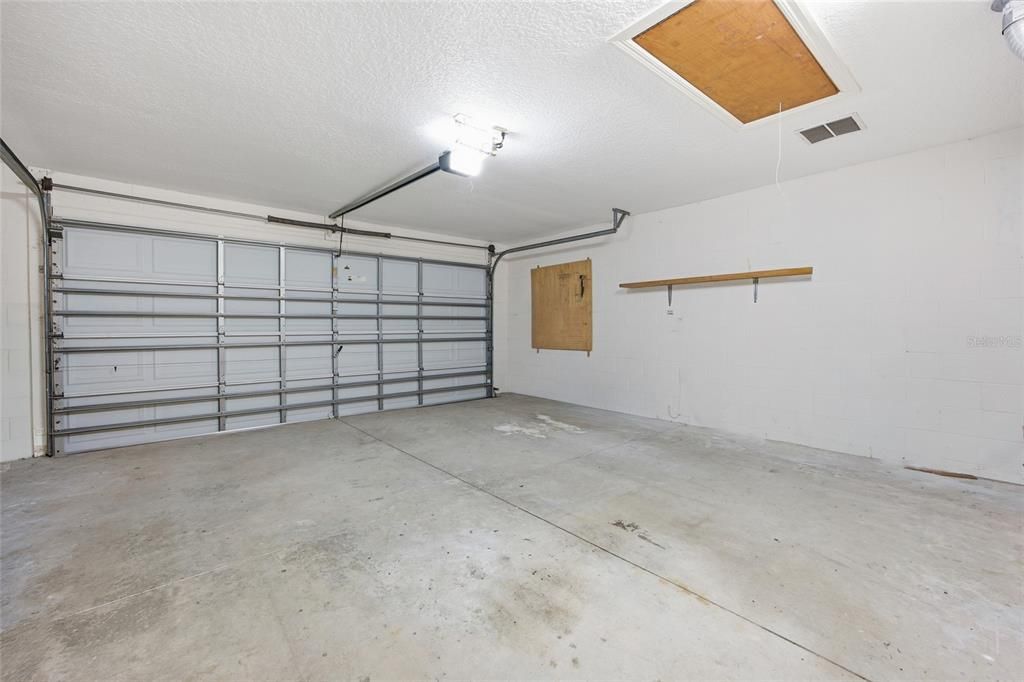 For Sale: $299,500 (3 beds, 2 baths, 1571 Square Feet)