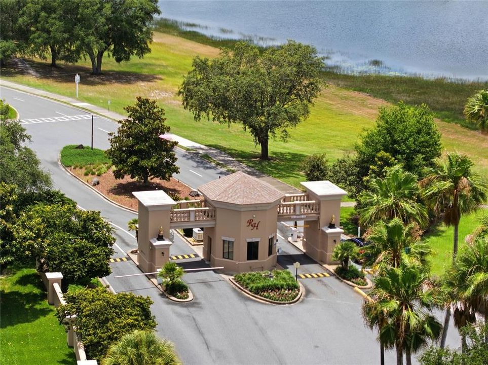For Sale: $299,500 (3 beds, 2 baths, 1571 Square Feet)