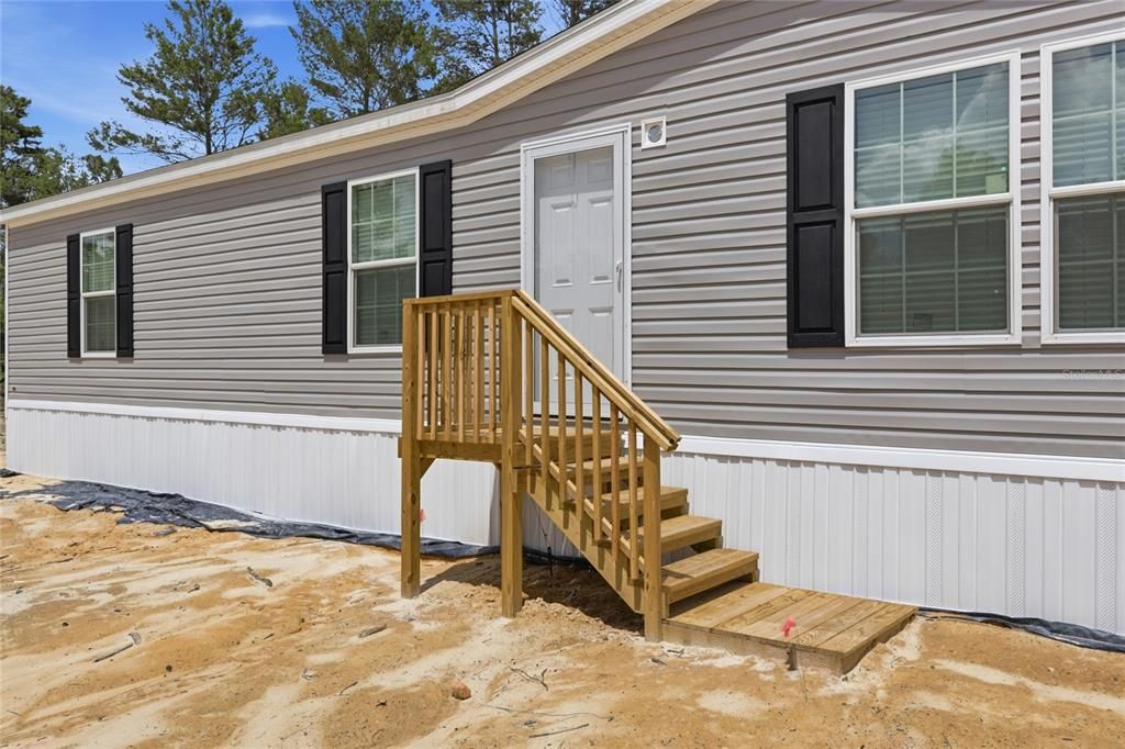 For Sale: $295,000 (4 beds, 2 baths, 1813 Square Feet)