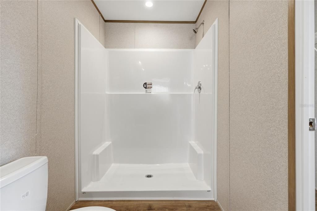 For Sale: $295,000 (4 beds, 2 baths, 1813 Square Feet)