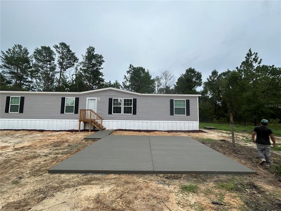 For Sale: $250,000 (4 beds, 2 baths, 1813 Square Feet)