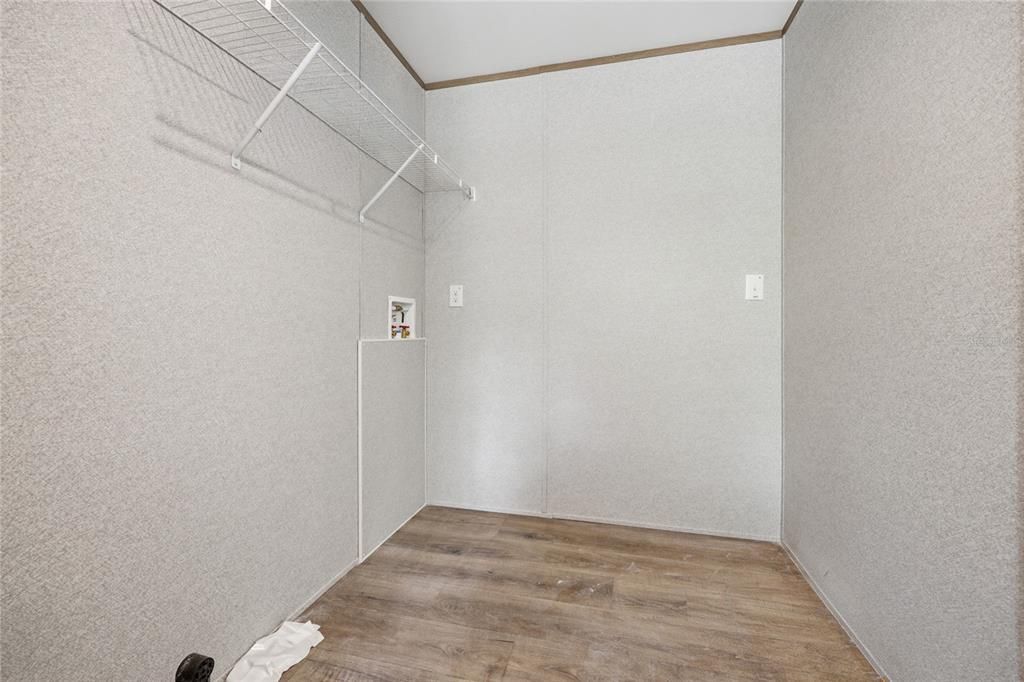 For Sale: $295,000 (4 beds, 2 baths, 1813 Square Feet)