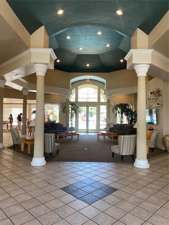 For Rent: $1,275 (1 beds, 1 baths, 892 Square Feet)