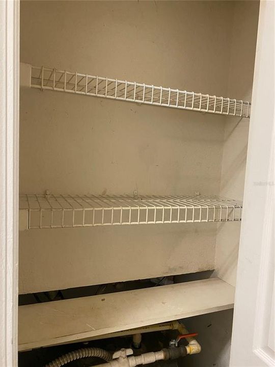 For Rent: $1,275 (1 beds, 1 baths, 892 Square Feet)