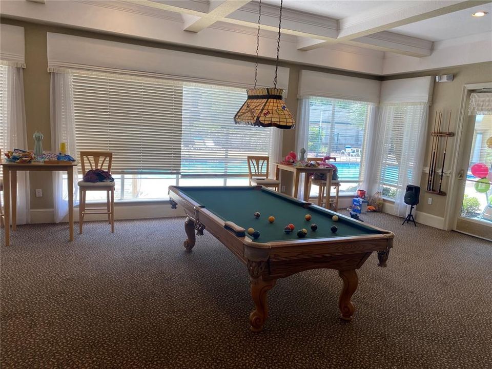 For Rent: $1,275 (1 beds, 1 baths, 892 Square Feet)
