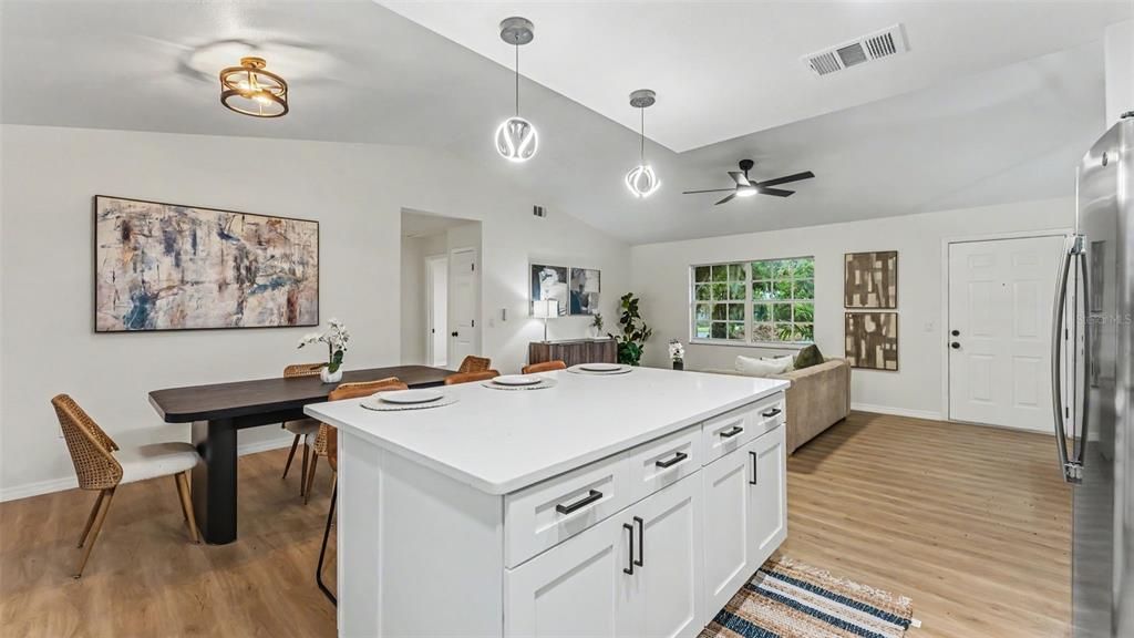 For Sale: $309,000 (3 beds, 2 baths, 1243 Square Feet)
