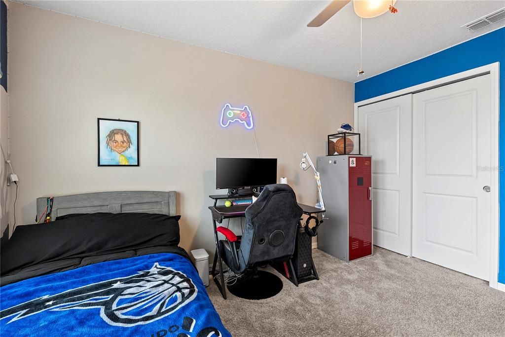 For Sale: $379,900 (3 beds, 2 baths, 1620 Square Feet)