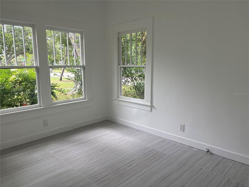 For Rent: $2,900 (4 beds, 2 baths, 1448 Square Feet)
