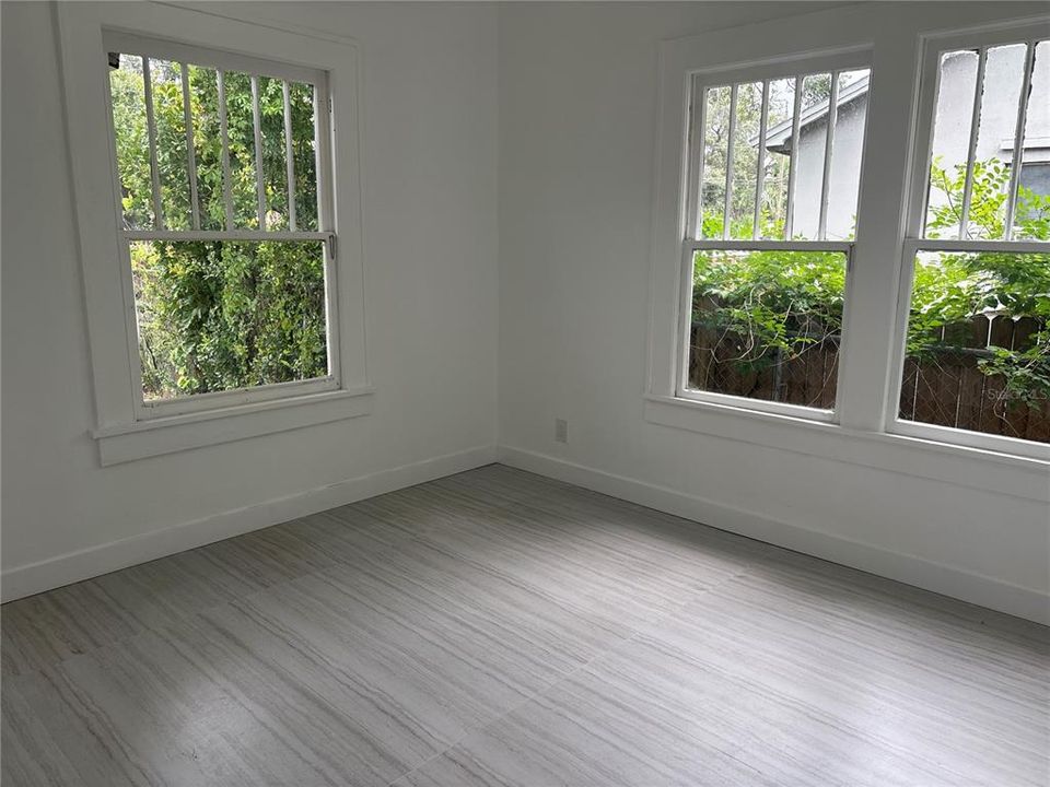 For Rent: $2,900 (4 beds, 2 baths, 1448 Square Feet)