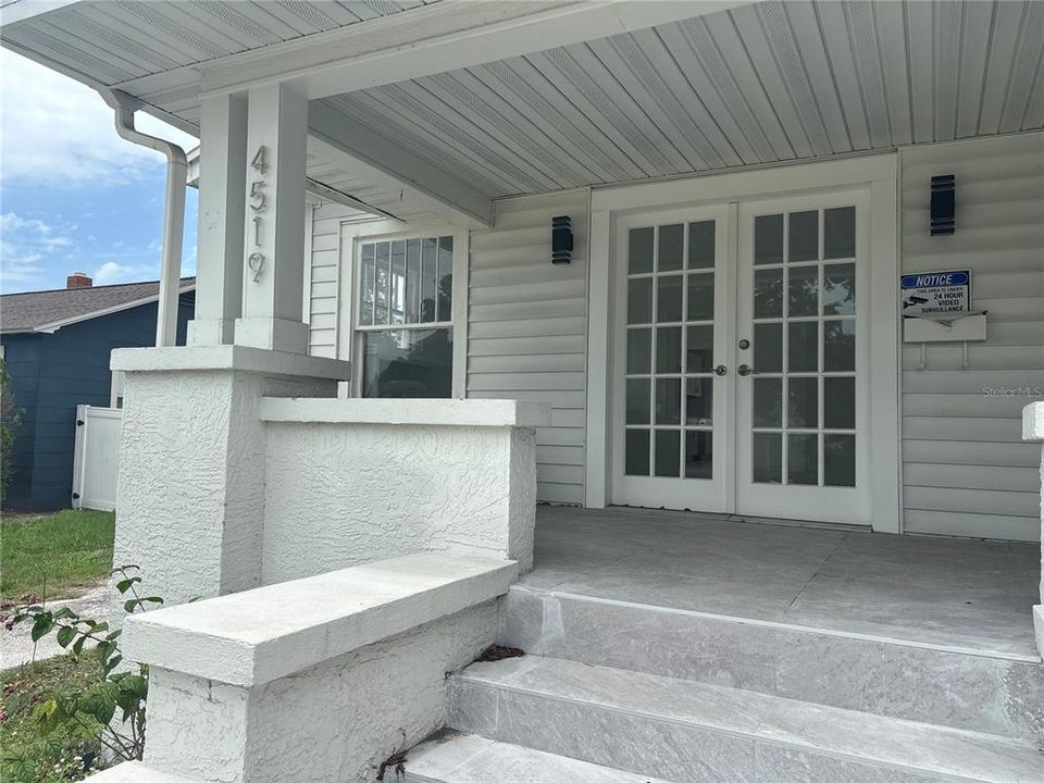 For Rent: $2,900 (4 beds, 2 baths, 1448 Square Feet)