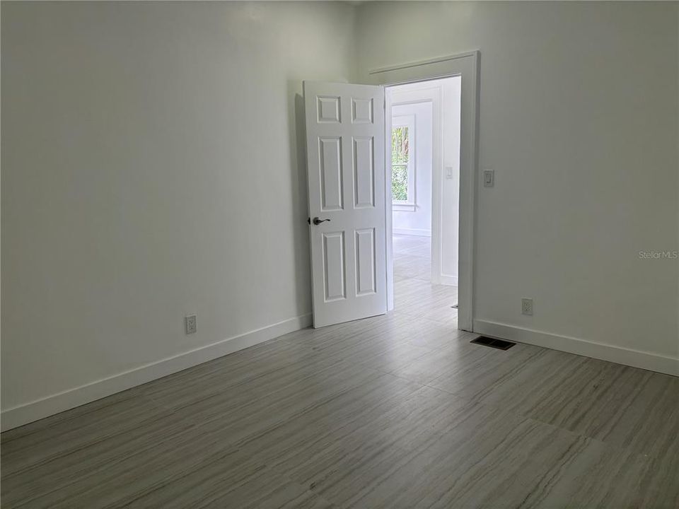 For Rent: $2,900 (4 beds, 2 baths, 1448 Square Feet)