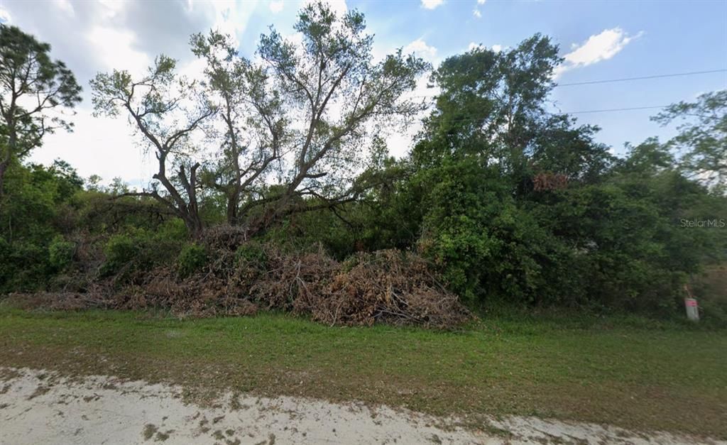 En Venta: $39,000 (0.35 acres)