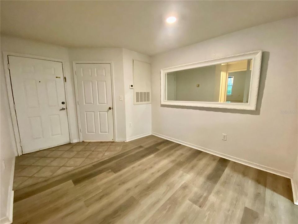 For Rent: $1,800 (2 beds, 2 baths, 1142 Square Feet)