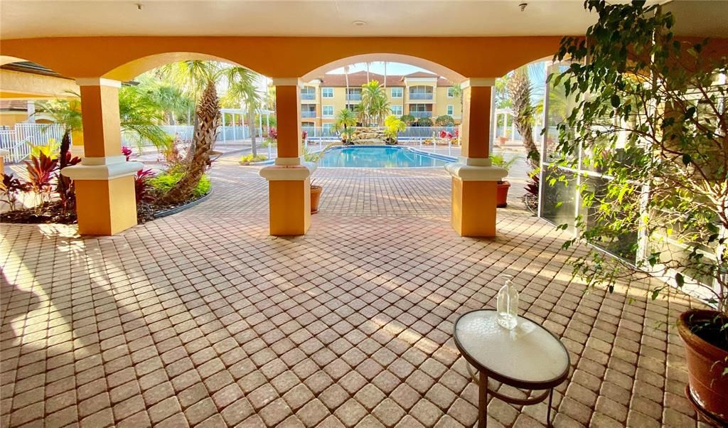 For Rent: $1,800 (2 beds, 2 baths, 1142 Square Feet)