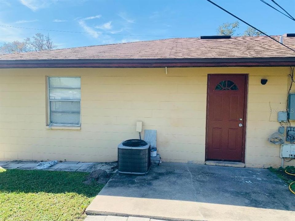 For Rent: $1,125 (2 beds, 1 baths, 914 Square Feet)