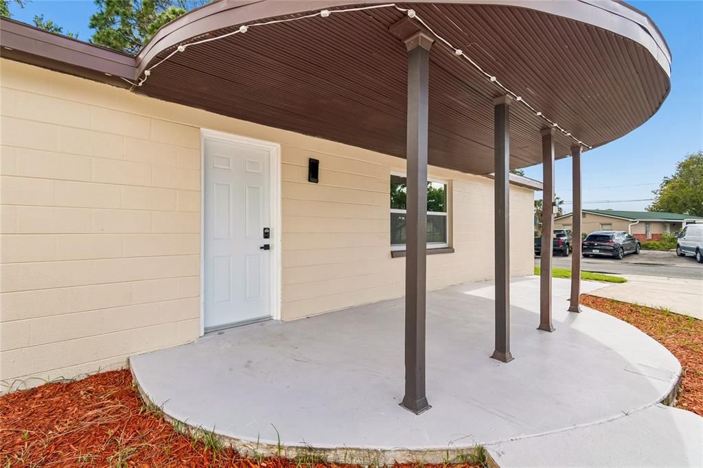For Sale: $292,000 (3 beds, 2 baths, 1324 Square Feet)